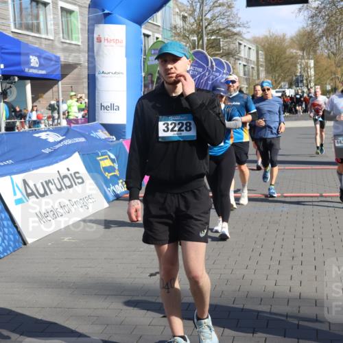 12.04.2026 - 45. Internationalen Wilhelmsburger Insellauf Strokosch-Dieckow http://msf.ph/oto/9460810 12.04.2026 10:50:42 Ziel 3228, 5041, 5033, 4435, 2720, 3234, 3855 meine-sportfotos.de