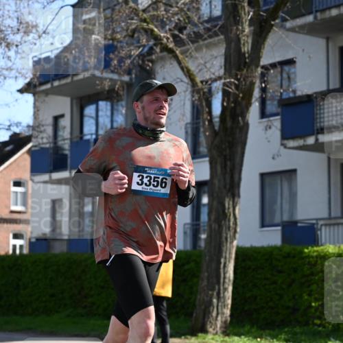 12.04.2026 - 45. Internationalen Wilhelmsburger Insellauf J. Mangold http://msf.ph/oto/9460821 12.04.2026 10:44:06 Ziel 4829, 4062, 5824, 3356, 5766, 5775, 3662, 2911, 4934, 2940, 4815, 4758, 5009, 4815, 4758, 5009, 4906, 5805, 2920 meine-sportfotos.de