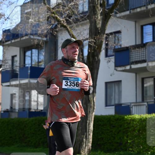 12.04.2026 - 45. Internationalen Wilhelmsburger Insellauf J. Mangold http://msf.ph/oto/9460822 12.04.2026 10:44:06 Ziel 4829, 4062, 5824, 3356, 5766, 5775, 3662, 2911, 4934, 2940, 4815, 4758, 5009, 4815, 4758, 5009, 4906, 5805, 2920 meine-sportfotos.de