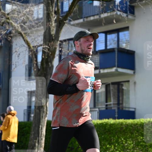 12.04.2026 - 45. Internationalen Wilhelmsburger Insellauf J. Mangold http://msf.ph/oto/9460825 12.04.2026 10:44:06 Ziel 4829, 4062, 5824, 3356, 5766, 5775, 3662, 2911, 4934, 2940, 4815, 4758, 5009, 4815, 4758, 5009, 4906, 5805, 2920 meine-sportfotos.de
