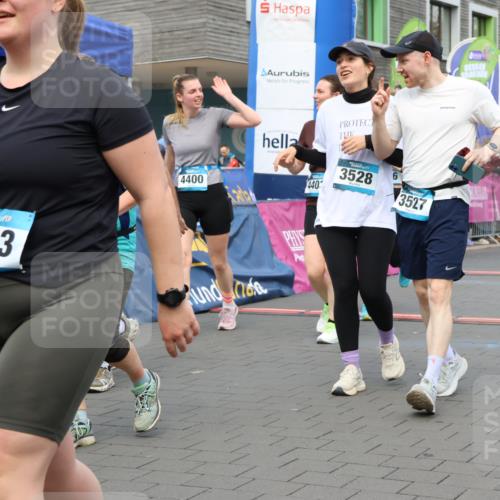 12.04.2026 - 45. Internationalen Wilhelmsburger Insellauf Strokosch-Dieckow http://msf.ph/oto/9460870 12.04.2026 13:19:03 Ziel 4727, 5541, 4153, 3528, 3527, 4400, 4403, 4556, 4626, 2019, 3940, 3482 meine-sportfotos.de