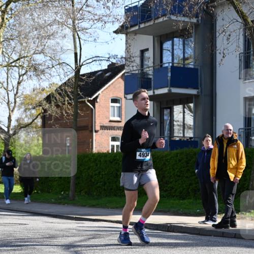 12.04.2026 - 45. Internationalen Wilhelmsburger Insellauf J. Mangold http://msf.ph/oto/9460875 12.04.2026 10:44:21 Ziel 5766, 5775, 3662, 2911, 4934, 2940, 4815, 4758, 5009, 4906, 5805, 2920, 3173, 2190, 4914, 5341, 5435, 5563, 2075, 2810, 3408, 4739, 3416 meine-sportfotos.de
