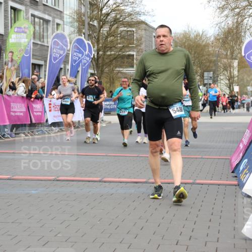 12.04.2026 - 45. Internationalen Wilhelmsburger Insellauf Strokosch-Dieckow http://msf.ph/oto/9460926 12.04.2026 13:18:57 Ziel 3828, 4948, 5488, 5663, 4727, 5541, 4153, 3528, 3527, 4400, 4403, 4556 meine-sportfotos.de