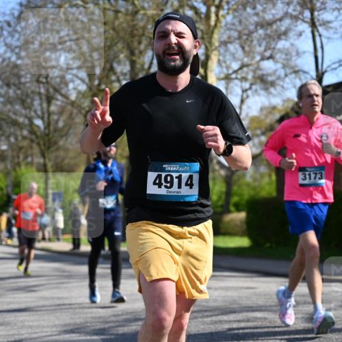 12.04.2026 - 45. Internationalen Wilhelmsburger Insellauf J. Mangold http://msf.ph/oto/9460942 12.04.2026 10:44:45 Ziel 5805, 2920, 3173, 2190, 4914, 5341, 5435, 5563, 2075, 2810, 3408, 4739, 3416, 3416, 2899, 4785, 3566, 5037, 5046, 3747, 3747, 3054, 2376, 2300, 3334, 4958, 3500, 4928 meine-sportfotos.de