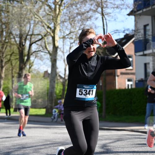 12.04.2026 - 45. Internationalen Wilhelmsburger Insellauf J. Mangold http://msf.ph/oto/9461004 12.04.2026 10:44:52 Ziel 2920, 3173, 2190, 4914, 5341, 5435, 5563, 2075, 2810, 3408, 4739, 3416, 2899, 4785, 3566, 5037, 5046, 3747, 3054, 2376, 2300, 3334, 4958, 3500, 4928, 4333, 2301, 2995, 2134, 3369, 4635 meine-sportfotos.de