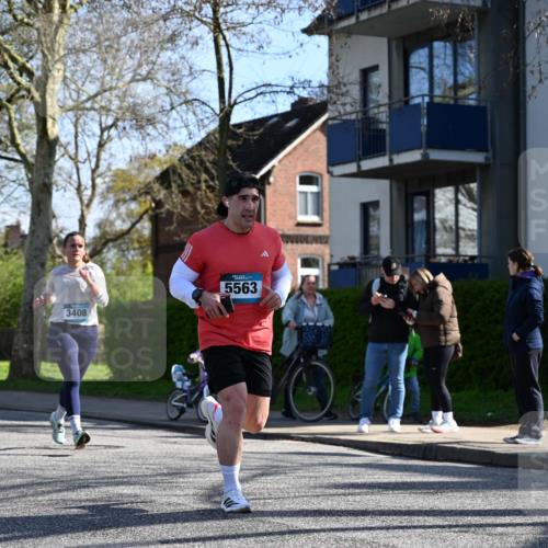 12.04.2026 - 45. Internationalen Wilhelmsburger Insellauf J. Mangold http://msf.ph/oto/9461041 12.04.2026 10:44:55 Ziel 3173, 2190, 4914, 5341, 5435, 5563, 2075, 2810, 3408, 4739, 3416, 2899, 4785, 3566, 5037, 5046, 3747, 3054, 2376, 2300, 3334, 4958, 3500, 4928, 4333, 2301, 2995, 2134, 3369, 4635, 3772 meine-sportfotos.de