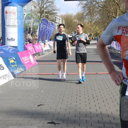 12.04.2026 - 45. Internationalen Wilhelmsburger Insellauf Strokosch-Dieckow http://msf.ph/oto/9461048 12.04.2026 10:50:55 Ziel 2154, 3608 meine-sportfotos.de