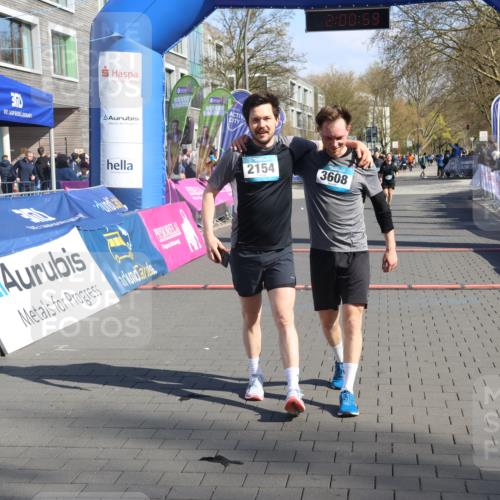 12.04.2026 - 45. Internationalen Wilhelmsburger Insellauf Strokosch-Dieckow http://msf.ph/oto/9461067 12.04.2026 10:50:57 Ziel 2154, 3608, 4903 meine-sportfotos.de