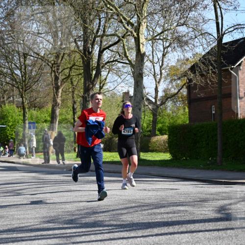 12.04.2026 - 45. Internationalen Wilhelmsburger Insellauf J. Mangold http://msf.ph/oto/9461069 12.04.2026 10:44:59 Ziel 3173, 2190, 4914, 5341, 5435, 5563, 2075, 2810, 3408, 4739, 3416, 2899, 4785, 3566, 5037, 5046, 3747, 3054, 3054, 2376, 2300, 3334, 4958, 3500, 4928, 4333, 2301, 2995, 4333, 2301, 2995, 2134, 3369, 4635, 3772, 3337, 3680 meine-sportfotos.de