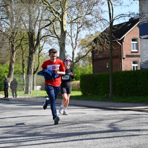 12.04.2026 - 45. Internationalen Wilhelmsburger Insellauf J. Mangold http://msf.ph/oto/9461076 12.04.2026 10:44:59 Ziel 3173, 2190, 4914, 5341, 5435, 5563, 2075, 2810, 3408, 4739, 3416, 2899, 4785, 3566, 5037, 5046, 3747, 3054, 3054, 2376, 2300, 3334, 4958, 3500, 4928, 4333, 2301, 2995, 4333, 2301, 2995, 2134, 3369, 4635, 3772, 3337, 3680 meine-sportfotos.de