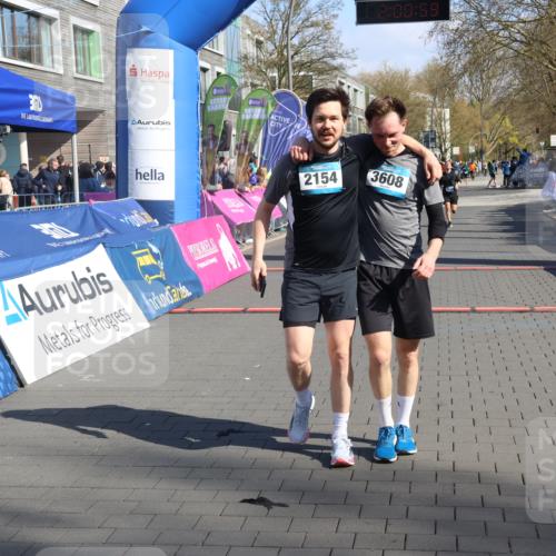 12.04.2026 - 45. Internationalen Wilhelmsburger Insellauf Strokosch-Dieckow http://msf.ph/oto/9461101 12.04.2026 10:50:58 Ziel 4903 meine-sportfotos.de