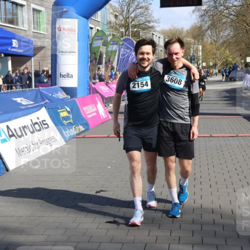 12.04.2026 - 45. Internationalen Wilhelmsburger Insellauf Strokosch-Dieckow http://msf.ph/oto/9461151 12.04.2026 10:50:58 Ziel 4903 meine-sportfotos.de