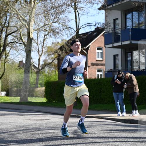 12.04.2026 - 45. Internationalen Wilhelmsburger Insellauf J. Mangold http://msf.ph/oto/9461171 12.04.2026 10:45:14 Ziel 2899, 4785, 3566, 5037, 5046, 3747, 3054, 2376, 2300, 3334, 4958, 3500, 4928, 4333, 2301, 2995, 2134, 3369, 3369, 4635, 3772, 3337, 3680, 5325, 3653, 4139, 4531, 5694, 2216, 3430, 5594, 4481, 4682, 5664 meine-sportfotos.de