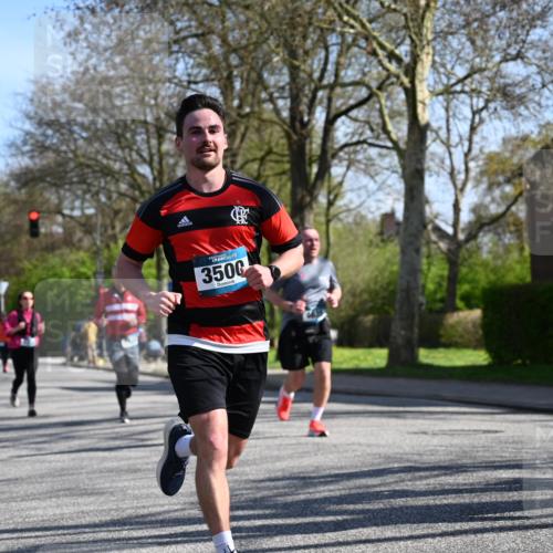 12.04.2026 - 45. Internationalen Wilhelmsburger Insellauf J. Mangold http://msf.ph/oto/9461217 12.04.2026 10:45:24 Ziel 3054, 2376, 2300, 3334, 4958, 3500, 4928, 4333, 2301, 2995, 2134, 3369, 4635, 3772, 3337, 3680, 5325, 3653, 4139, 4531, 5694, 2216, 3430, 5594, 4481, 4682, 5664, 3172, 2691, 3256, 3848, 3849, 5690, 4182, 2460 meine-sportfotos.de