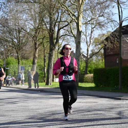 12.04.2026 - 45. Internationalen Wilhelmsburger Insellauf J. Mangold http://msf.ph/oto/9461227 12.04.2026 10:45:28 Ziel 2300, 3334, 4958, 3500, 4928, 4333, 2301, 2995, 2134, 3369, 4635, 3772, 3337, 3680, 5325, 3653, 4139, 4531, 5694, 2216, 3430, 2216, 3430, 5594, 4481, 4682, 5664, 3172, 2691, 3256, 3848, 3849, 5690, 4182, 2460, 2706, 4357, 3952 meine-sportfotos.de