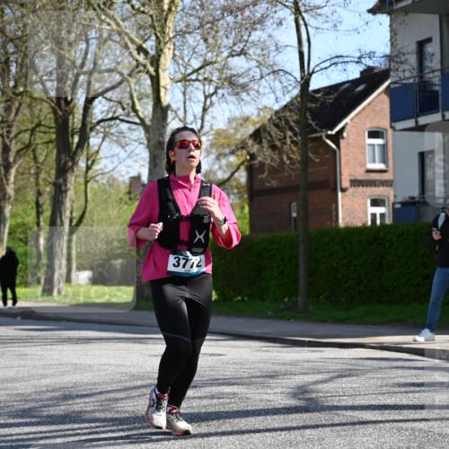 12.04.2026 - 45. Internationalen Wilhelmsburger Insellauf J. Mangold http://msf.ph/oto/9461231 12.04.2026 10:45:28 Ziel 2300, 3334, 4958, 3500, 4928, 4333, 2301, 2995, 2134, 3369, 4635, 3772, 3337, 3680, 5325, 3653, 4139, 4531, 5694, 2216, 3430, 2216, 3430, 5594, 4481, 4682, 5664, 3172, 2691, 3256, 3848, 3849, 5690, 4182, 2460, 2706, 4357, 3952 meine-sportfotos.de