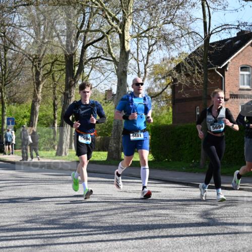 12.04.2026 - 45. Internationalen Wilhelmsburger Insellauf J. Mangold http://msf.ph/oto/9461284 12.04.2026 10:45:43 Ziel 3337, 3680, 5325, 3653, 4139, 4531, 5694, 2216, 3430, 5594, 4481, 4682, 5664, 3172, 2691, 3256, 3256, 3848, 3849, 5690, 4182, 2460, 2706, 4357, 3952, 4755, 3480, 5050, 5598 meine-sportfotos.de