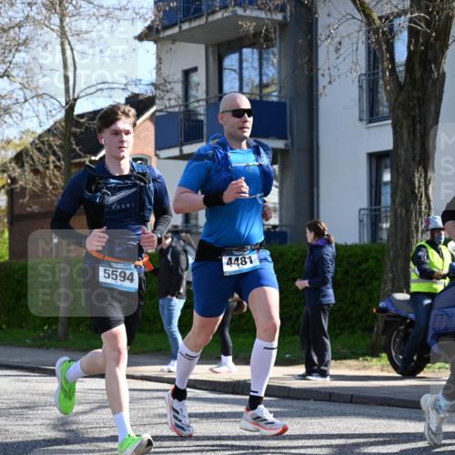 12.04.2026 - 45. Internationalen Wilhelmsburger Insellauf J. Mangold http://msf.ph/oto/9461308 12.04.2026 10:45:44 Ziel 3337, 3680, 5325, 3653, 4139, 4531, 5694, 2216, 3430, 5594, 4481, 4682, 5664, 3172, 2691, 3256, 3848, 3849, 3848, 3849, 5690, 4182, 2460, 2706, 4357, 3952, 4755, 3480, 5050, 5598 meine-sportfotos.de