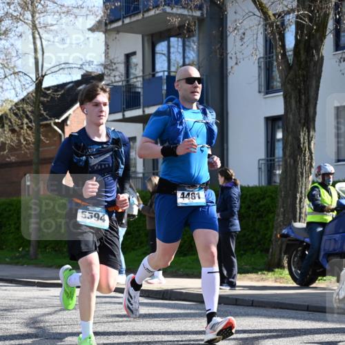 12.04.2026 - 45. Internationalen Wilhelmsburger Insellauf J. Mangold http://msf.ph/oto/9461309 12.04.2026 10:45:44 Ziel 3337, 3680, 5325, 3653, 4139, 4531, 5694, 2216, 3430, 5594, 4481, 4682, 5664, 3172, 2691, 3256, 3848, 3849, 3848, 3849, 5690, 4182, 2460, 2706, 4357, 3952, 4755, 3480, 5050, 5598 meine-sportfotos.de