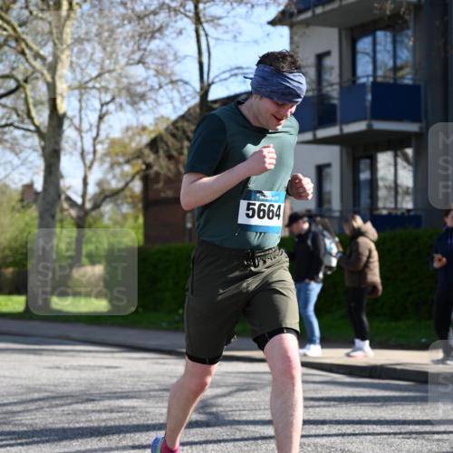 12.04.2026 - 45. Internationalen Wilhelmsburger Insellauf J. Mangold http://msf.ph/oto/9461343 12.04.2026 10:45:51 Ziel 4139, 4531, 5694, 2216, 3430, 5594, 4481, 4682, 5664, 3172, 2691, 3256, 3848, 3849, 5690, 4182, 2460, 2706, 4357, 3952, 4755, 3480, 5050, 5598, 5598, 3635, 4762, 5466, 2596, 3008, 4631 meine-sportfotos.de