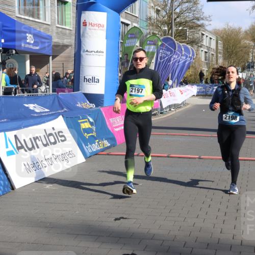 12.04.2026 - 45. Internationalen Wilhelmsburger Insellauf Strokosch-Dieckow http://msf.ph/oto/9461362 12.04.2026 10:51:10 Ziel 2198, 2197 meine-sportfotos.de