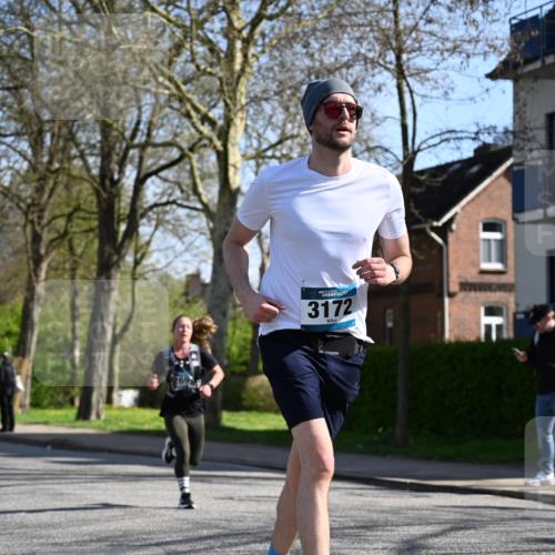 12.04.2026 - 45. Internationalen Wilhelmsburger Insellauf J. Mangold http://msf.ph/oto/9461363 12.04.2026 10:45:53 Ziel 2216, 3430, 5594, 4481, 4682, 5664, 3172, 2691, 3256, 3848, 3849, 5690, 4182, 2460, 2706, 4357, 3952, 4755, 3480, 5050, 5598, 3635, 4762, 5466, 2596, 3008, 4631, 2841 meine-sportfotos.de