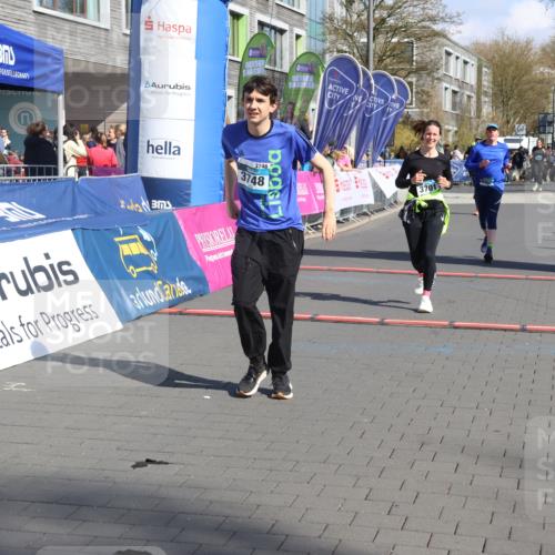 12.04.2026 - 45. Internationalen Wilhelmsburger Insellauf Strokosch-Dieckow http://msf.ph/oto/9461400 12.04.2026 11:09:22 Ziel 4371, 3748, 3701, 2050 meine-sportfotos.de