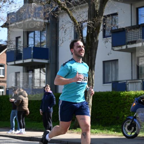 12.04.2026 - 45. Internationalen Wilhelmsburger Insellauf J. Mangold http://msf.ph/oto/9461470 12.04.2026 10:46:09 Ziel 3848, 3849, 5690, 4182, 2460, 2706, 4357, 3952, 4755, 3480, 5050, 5598, 3635, 4762, 5466, 2596, 3008, 4631, 2841, 5726, 5562, 3484, 4331, 3553, 3713, 3860, 5538, 4706, 4700, 5803 meine-sportfotos.de