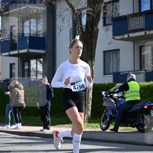 12.04.2026 - 45. Internationalen Wilhelmsburger Insellauf J. Mangold http://msf.ph/oto/9461490 12.04.2026 10:46:11 Ziel 4182, 2460, 2706, 4357, 3952, 4755, 3480, 5050, 5598, 3635, 4762, 5466, 2596, 5466, 2596, 3008, 4631, 2841, 5726, 5562, 3484, 4331, 3553, 4331, 3553, 3713, 3860, 5538, 4706, 4700, 5803, 2206, 5421, 5626 meine-sportfotos.de