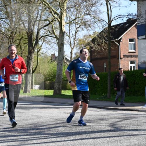 12.04.2026 - 45. Internationalen Wilhelmsburger Insellauf J. Mangold http://msf.ph/oto/9461499 12.04.2026 10:46:12 Ziel 2460, 2706, 4357, 3952, 4755, 3480, 5050, 5598, 3635, 4762, 5466, 2596, 3008, 3008, 4631, 2841, 5726, 5562, 3484, 4331, 3553, 3713, 3713, 3860, 5538, 4706, 4700, 5803, 2206, 5421, 5626, 3493, 3494 meine-sportfotos.de