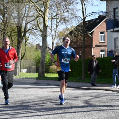 12.04.2026 - 45. Internationalen Wilhelmsburger Insellauf J. Mangold http://msf.ph/oto/9461500 12.04.2026 10:46:12 Ziel 2460, 2706, 4357, 3952, 4755, 3480, 5050, 5598, 3635, 4762, 5466, 2596, 3008, 3008, 4631, 2841, 5726, 5562, 3484, 4331, 3553, 3713, 3713, 3860, 5538, 4706, 4700, 5803, 2206, 5421, 5626, 3493, 3494 meine-sportfotos.de