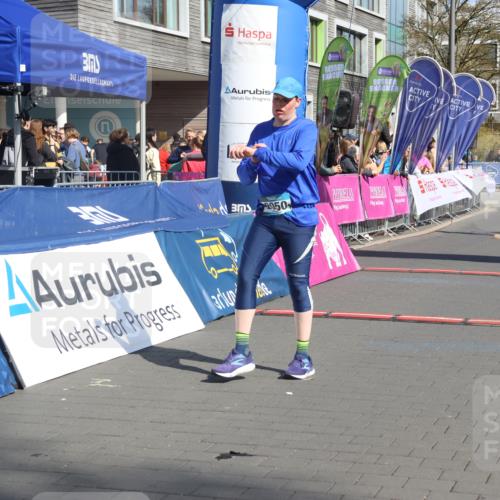 12.04.2026 - 45. Internationalen Wilhelmsburger Insellauf Strokosch-Dieckow http://msf.ph/oto/9461503 12.04.2026 11:09:27 Ziel 2050, 4406 meine-sportfotos.de