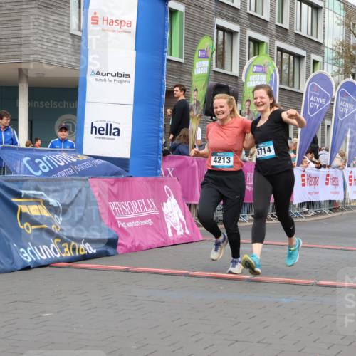 12.04.2026 - 45. Internationalen Wilhelmsburger Insellauf Strokosch-Dieckow http://msf.ph/oto/9461506 12.04.2026 13:18:38 Ziel 3879, 3630, 5714, 4213, 2516, 2517, 4031 meine-sportfotos.de