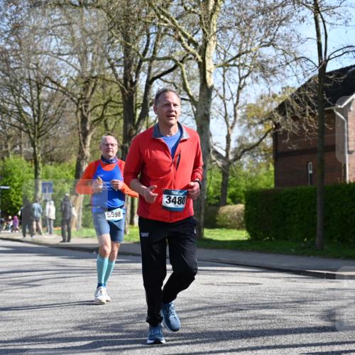 12.04.2026 - 45. Internationalen Wilhelmsburger Insellauf J. Mangold http://msf.ph/oto/9461509 12.04.2026 10:46:13 Ziel 2460, 2706, 4357, 3952, 4755, 3480, 5050, 5598, 3635, 4762, 5466, 2596, 3008, 4631, 2841, 5726, 5562, 3484, 4331, 3553, 3713, 3860, 5538, 4706, 4700, 5803, 2206, 5421, 5626, 3493, 3494, 3010, 3854 meine-sportfotos.de
