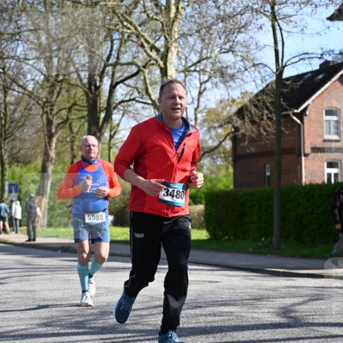 12.04.2026 - 45. Internationalen Wilhelmsburger Insellauf J. Mangold http://msf.ph/oto/9461513 12.04.2026 10:46:13 Ziel 2460, 2706, 4357, 3952, 4755, 3480, 5050, 5598, 3635, 4762, 5466, 2596, 3008, 4631, 2841, 5726, 5562, 3484, 4331, 3553, 3713, 3860, 5538, 4706, 4700, 5803, 2206, 5421, 5626, 3493, 3494, 3010, 3854 meine-sportfotos.de