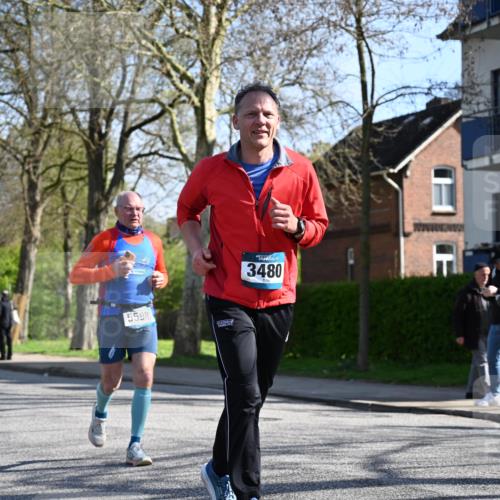 12.04.2026 - 45. Internationalen Wilhelmsburger Insellauf J. Mangold http://msf.ph/oto/9461517 12.04.2026 10:46:14 Ziel 2706, 4357, 3952, 4755, 3480, 5050, 5598, 3635, 4762, 5466, 2596, 3008, 4631, 4631, 2841, 5726, 5562, 3484, 4331, 3553, 3713, 3860, 3860, 5538, 4706, 4700, 5803, 2206, 5421, 5626, 3493, 3494, 3010, 3854 meine-sportfotos.de