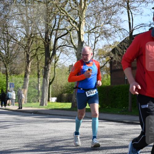 12.04.2026 - 45. Internationalen Wilhelmsburger Insellauf J. Mangold http://msf.ph/oto/9461519 12.04.2026 10:46:14 Ziel 2706, 4357, 3952, 4755, 3480, 5050, 5598, 3635, 4762, 5466, 2596, 3008, 4631, 4631, 2841, 5726, 5562, 3484, 4331, 3553, 3713, 3860, 3860, 5538, 4706, 4700, 5803, 2206, 5421, 5626, 3493, 3494, 3010, 3854 meine-sportfotos.de