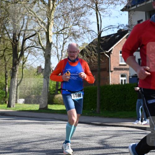 12.04.2026 - 45. Internationalen Wilhelmsburger Insellauf J. Mangold http://msf.ph/oto/9461524 12.04.2026 10:46:14 Ziel 2706, 4357, 3952, 4755, 3480, 5050, 5598, 3635, 4762, 5466, 2596, 3008, 4631, 4631, 2841, 5726, 5562, 3484, 4331, 3553, 3713, 3860, 3860, 5538, 4706, 4700, 5803, 2206, 5421, 5626, 3493, 3494, 3010, 3854 meine-sportfotos.de