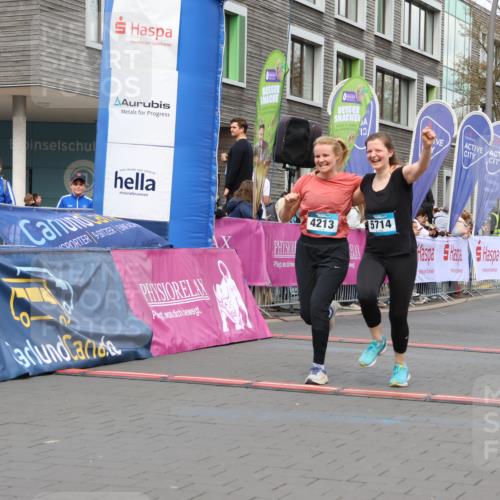 12.04.2026 - 45. Internationalen Wilhelmsburger Insellauf Strokosch-Dieckow http://msf.ph/oto/9461530 12.04.2026 13:18:38 Ziel 3879, 3630, 5714, 4213, 2516, 2517, 4031 meine-sportfotos.de