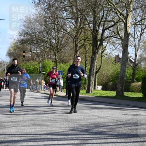 12.04.2026 - 45. Internationalen Wilhelmsburger Insellauf J. Mangold http://msf.ph/oto/9461551 12.04.2026 10:46:23 Ziel 4755, 3480, 5050, 5598, 3635, 4762, 5466, 2596, 3008, 4631, 2841, 5726, 5562, 3484, 4331, 3553, 4331, 3553, 3713, 3860, 5538, 4706, 4700, 5803, 2206, 5421, 5626, 5421, 5626, 3493, 3494, 3010, 3854, 2393, 2845, 3332, 3349, 4297, 3830 meine-sportfotos.de