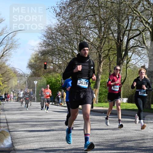 12.04.2026 - 45. Internationalen Wilhelmsburger Insellauf J. Mangold http://msf.ph/oto/9461568 12.04.2026 10:46:25 Ziel 4755, 3480, 5050, 5598, 3635, 4762, 5466, 2596, 3008, 4631, 2841, 5726, 5562, 3484, 4331, 3553, 3713, 3860, 5538, 4706, 4700, 5803, 2206, 5421, 5626, 3493, 3494, 3010, 3854, 3010, 3854, 2393, 2845, 3332, 3349, 4297, 3830, 3098, 5445 meine-sportfotos.de