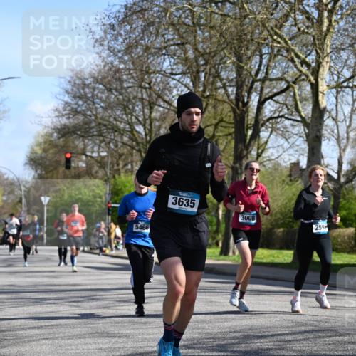 12.04.2026 - 45. Internationalen Wilhelmsburger Insellauf J. Mangold http://msf.ph/oto/9461572 12.04.2026 10:46:26 Ziel 3480, 5050, 5598, 3635, 4762, 5466, 2596, 3008, 4631, 2841, 5726, 5562, 3484, 4331, 3553, 3713, 3860, 3860, 5538, 4706, 4700, 5803, 2206, 5421, 5626, 3493, 3494, 3010, 3854, 2393, 2845, 3332, 3349, 4297, 3830, 3098, 5445 meine-sportfotos.de