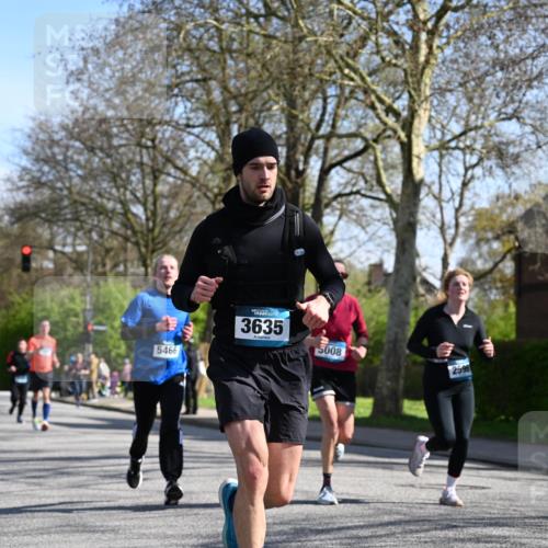 12.04.2026 - 45. Internationalen Wilhelmsburger Insellauf J. Mangold http://msf.ph/oto/9461576 12.04.2026 10:46:26 Ziel 3480, 5050, 5598, 3635, 4762, 5466, 2596, 3008, 4631, 2841, 5726, 5562, 3484, 4331, 3553, 3713, 3860, 3860, 5538, 4706, 4700, 5803, 2206, 5421, 5626, 3493, 3494, 3010, 3854, 2393, 2845, 3332, 3349, 4297, 3830, 3098, 5445 meine-sportfotos.de
