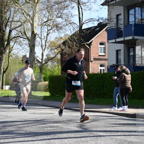 12.04.2026 - 45. Internationalen Wilhelmsburger Insellauf J. Mangold http://msf.ph/oto/9461638 12.04.2026 10:46:35 Ziel 3635, 4762, 5466, 2596, 3008, 4631, 2841, 5726, 5562, 3484, 4331, 3553, 3713, 3860, 5538, 4706, 4700, 5803, 2206, 5421, 5626, 5421, 5626, 3493, 3494, 3010, 3854, 2393, 2845, 3332, 3349, 4297, 3830, 3830, 3098, 5445, 4992, 3450, 5054 meine-sportfotos.de