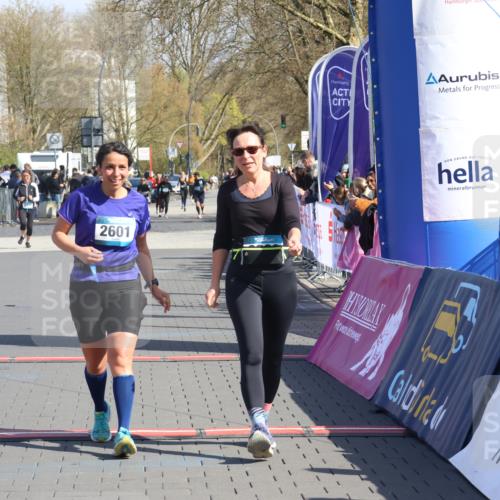 12.04.2026 - 45. Internationalen Wilhelmsburger Insellauf Strokosch-Dieckow http://msf.ph/oto/9461677 12.04.2026 11:09:36 Ziel 3169, 2699, 3005, 5629, 2620, 2601 meine-sportfotos.de