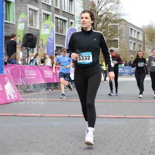 12.04.2026 - 45. Internationalen Wilhelmsburger Insellauf Strokosch-Dieckow http://msf.ph/oto/9461716 12.04.2026 13:18:24 Ziel 5465, 4998, 5332, 4203, 4202, 5836, 2759 meine-sportfotos.de