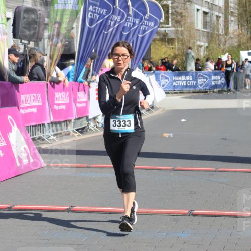 12.04.2026 - 45. Internationalen Wilhelmsburger Insellauf Strokosch-Dieckow http://msf.ph/oto/9461723 12.04.2026 11:09:46 Ziel 3333 meine-sportfotos.de