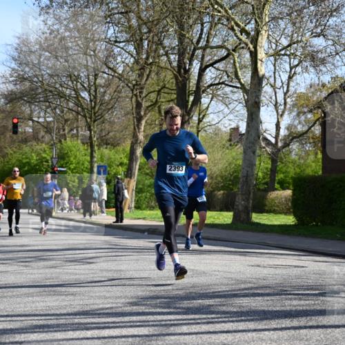12.04.2026 - 45. Internationalen Wilhelmsburger Insellauf J. Mangold http://msf.ph/oto/9461740 12.04.2026 10:46:50 Ziel 3860, 5538, 4706, 4700, 5803, 2206, 5421, 5626, 3493, 3494, 3010, 3854, 2393, 2845, 3332, 3349, 4297, 3830, 3098, 5445, 4992, 3450, 5054, 2358, 4932 meine-sportfotos.de