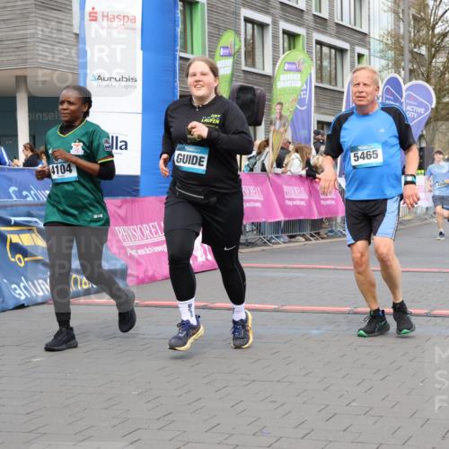 12.04.2026 - 45. Internationalen Wilhelmsburger Insellauf Strokosch-Dieckow http://msf.ph/oto/9461757 12.04.2026 13:18:22 Ziel 4104, 5465, 4998, 5332, 4203, 4202, 5836, 2759 meine-sportfotos.de