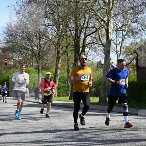 12.04.2026 - 45. Internationalen Wilhelmsburger Insellauf J. Mangold http://msf.ph/oto/9461764 12.04.2026 10:46:55 Ziel 4700, 5803, 2206, 5421, 5626, 3493, 3494, 3010, 3854, 2393, 2845, 3332, 3349, 4297, 3830, 3098, 5445, 4992, 3450, 5054, 2358, 4932, 4402, 4367 meine-sportfotos.de